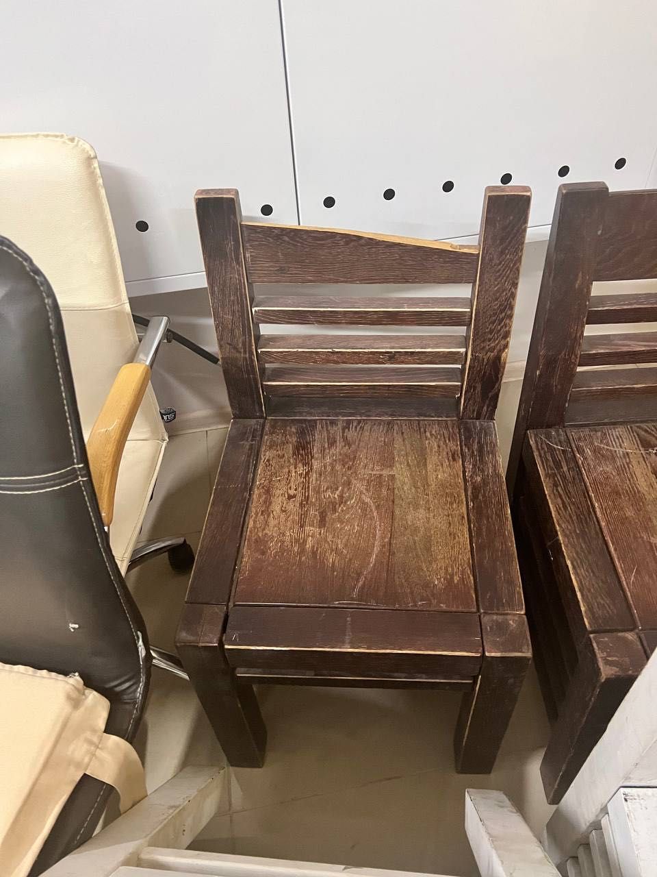 РАСПРОДАЖА офисной мебели стулья кресла