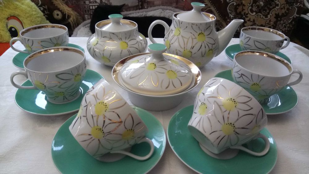 Посуда для кухни разная, Барановка (тарелки, чашки, сахарницы).