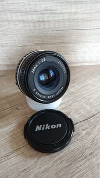 Nikon 28mm f2.8 e series обʼєктив широкий кут