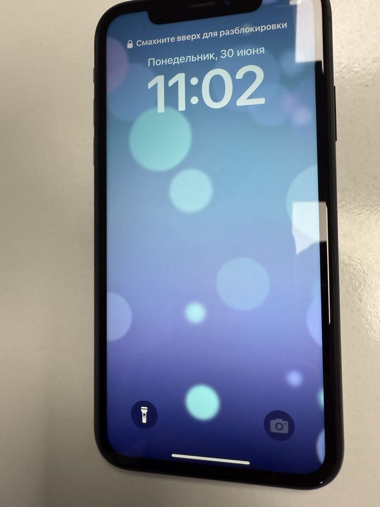 Продам IPhone XR б/у