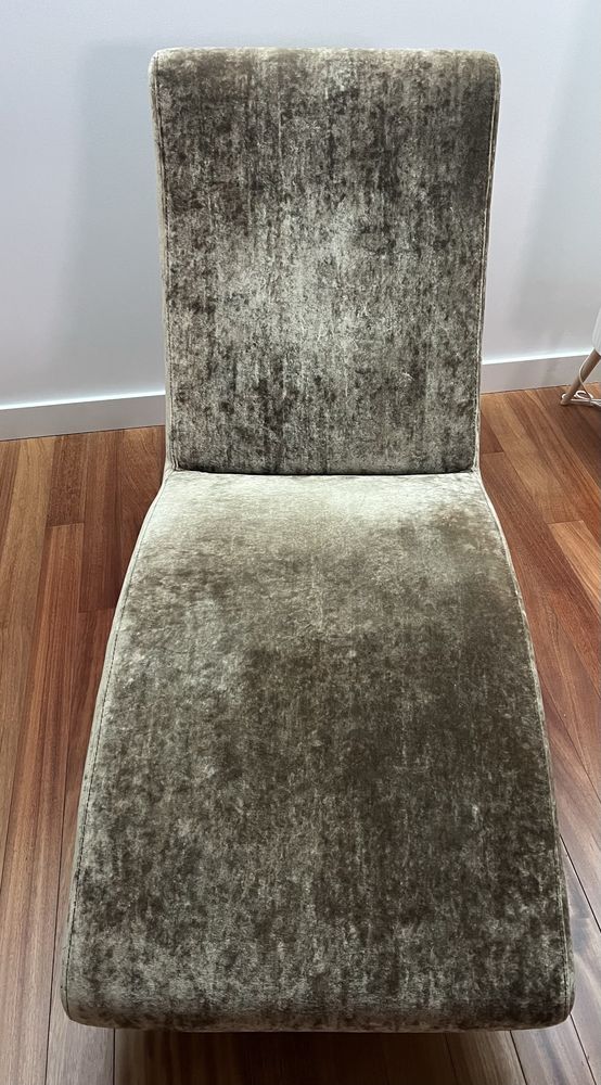 Sofa de tres lugares + chaise longue Laskasas