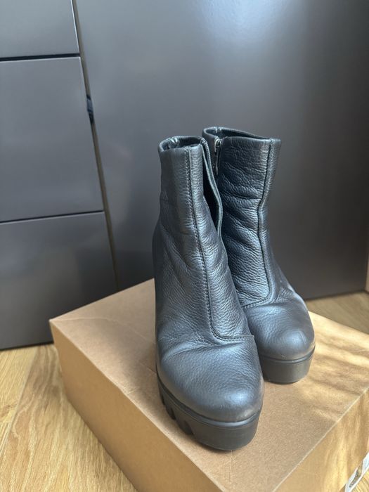 Ботильйони ботінки 37 розмір