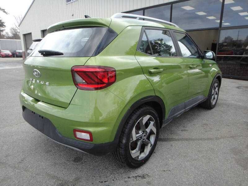 2022 Hyundai Venue SEL
