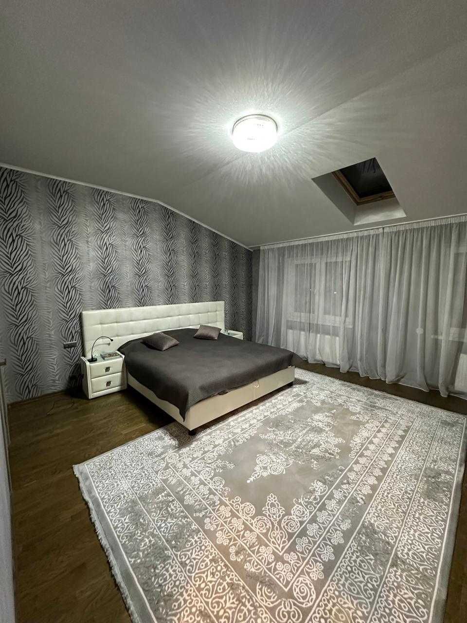 Продається 2-на квартира Оболонський р-н вул.Федора Максименка 24