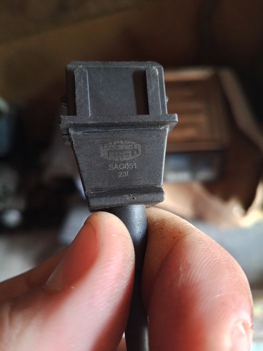 Новый датчик коленвала ,Лачетти 1,8