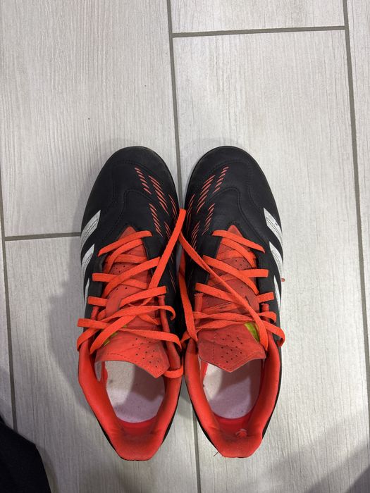 Сороконіжки Adidas Predator