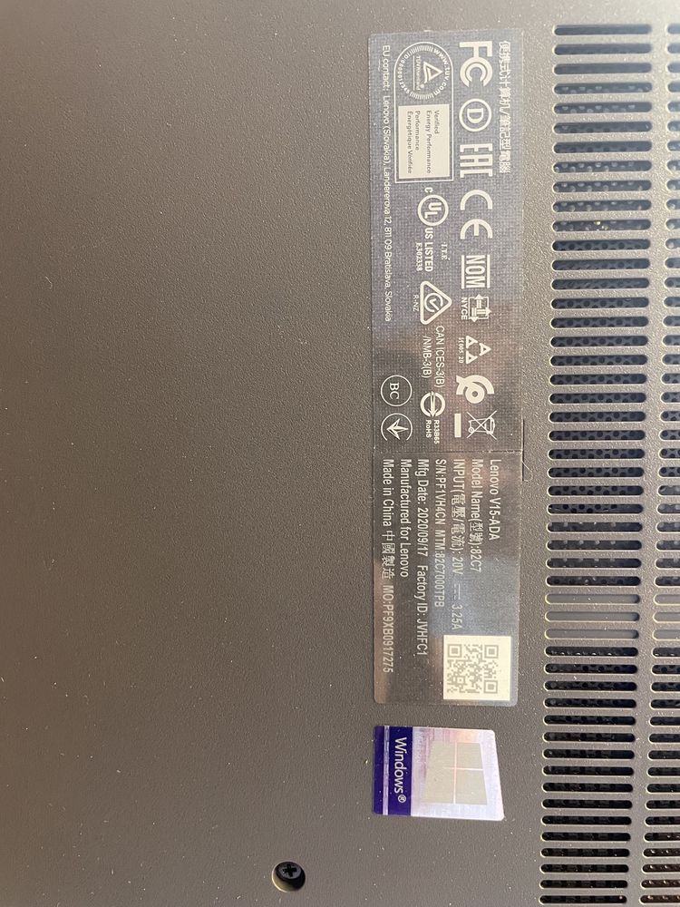 Laptop Lenovo V15-ADA