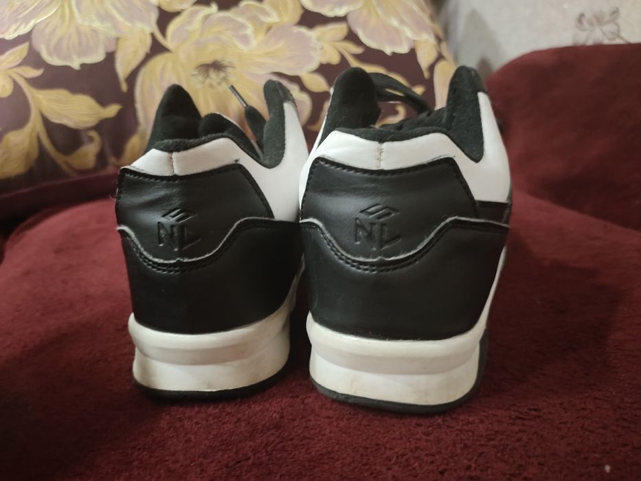 Кросівки унісекс