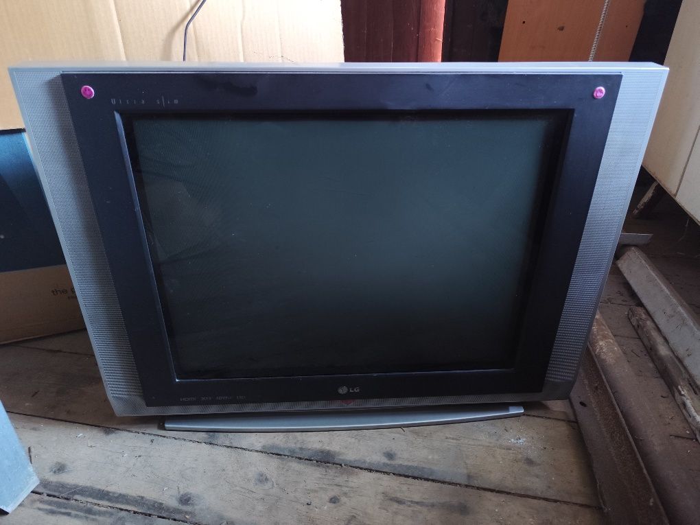 Телевизор LG 29FS6RNX