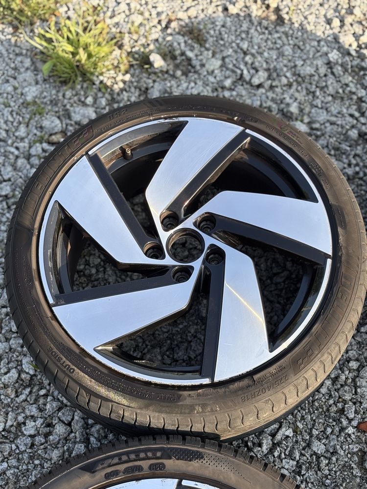 Koła felgi aluminiowe alusy VW GOLF VII VIII 7 8 GTI 225/40 R18 komple