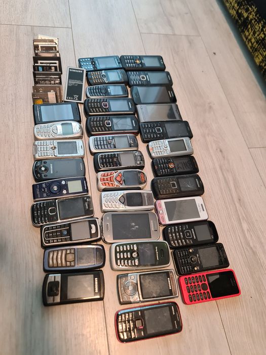 Stare telefony Nokia Samsung SonyEricsson siemens