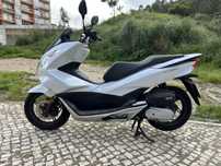 Honda PCX 125 Branca – Excelente estado | Manutenção na marca