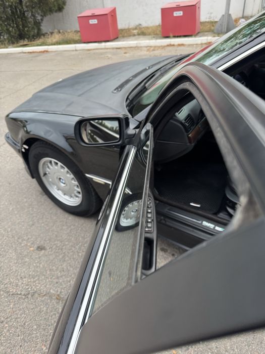 Продам Bmw E38 3.5