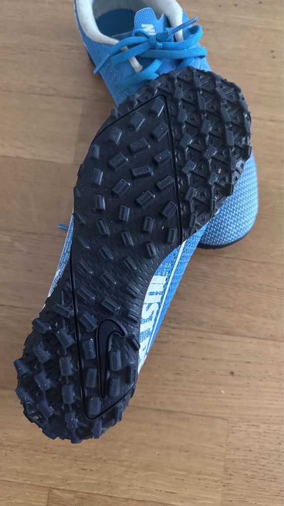 Сороконіжки Nike Messi 36.5р.