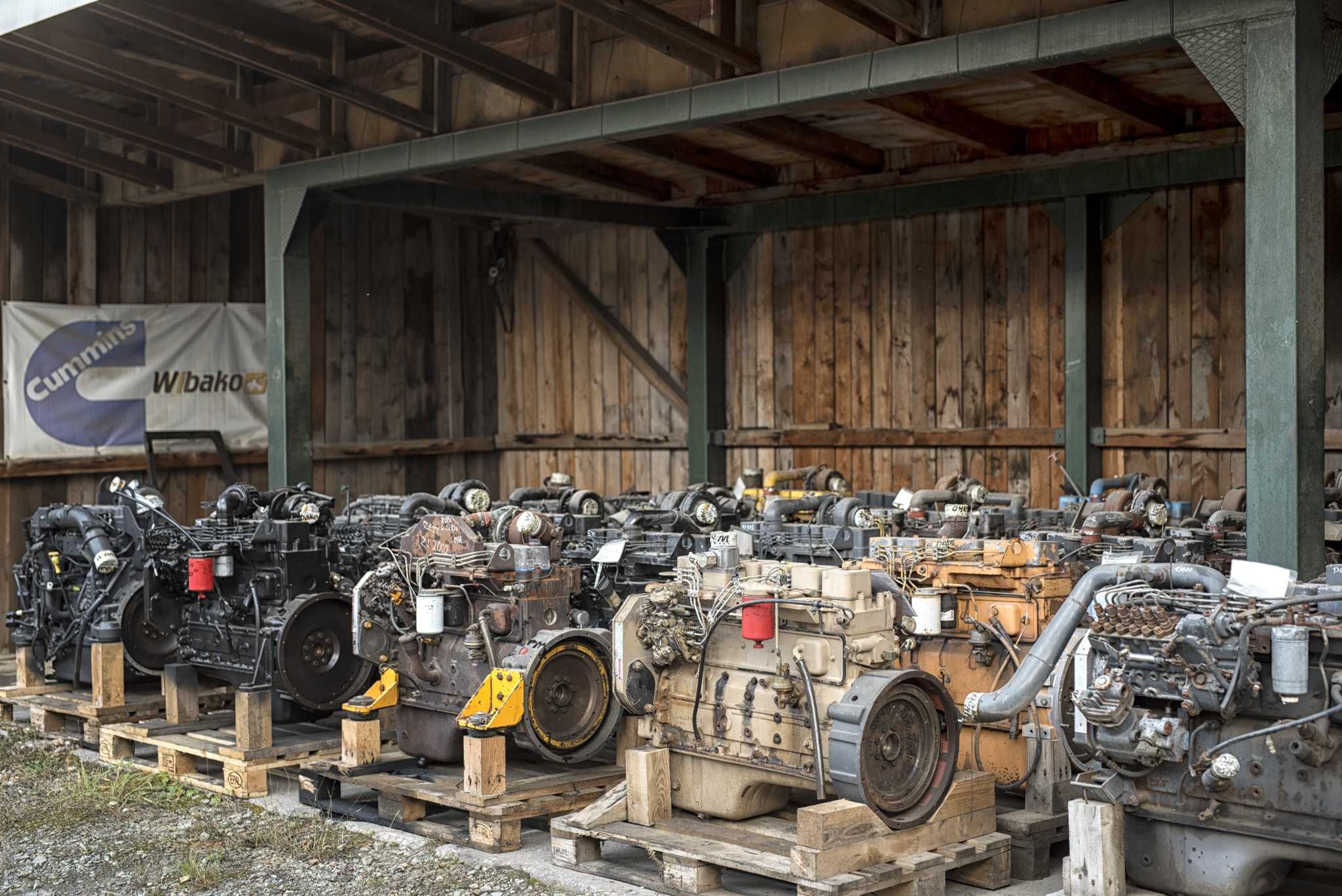 Silnik spalinowy - Cummins Deutz Liebherr Volvo Caterpillar