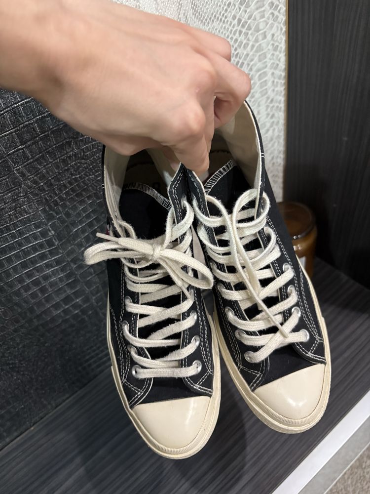 converse comme des garcons