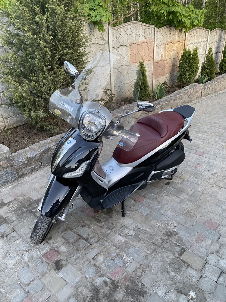 Piaggio Beverly 125