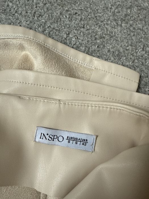Спідниця INSPO зі шкірзаму.