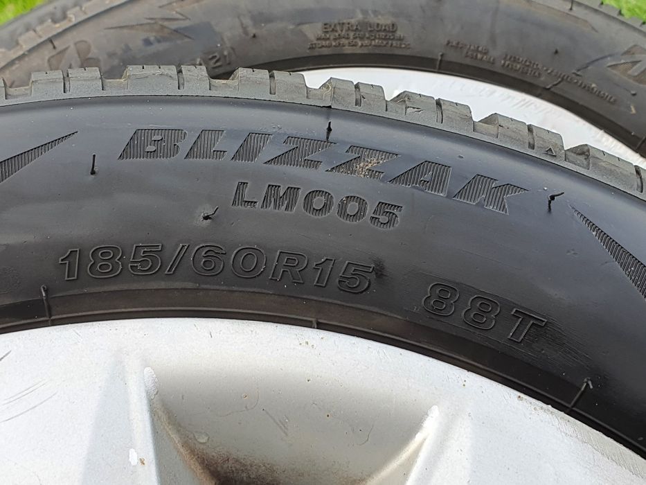 Koła zimowe Renault 4x100 Bridgestone 185/60/15