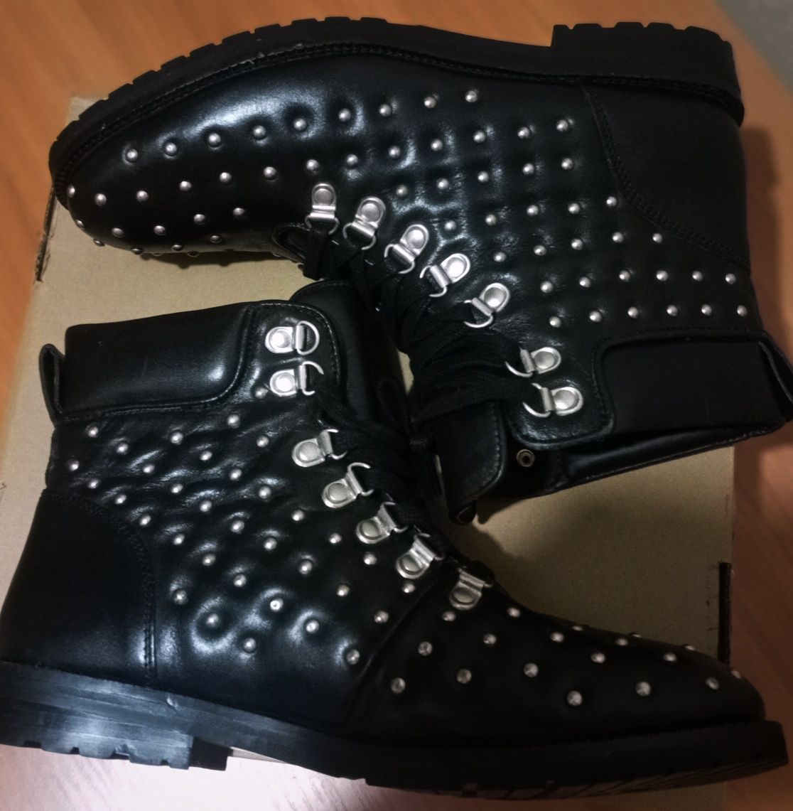 Женские ботинки кожа фирмы asos