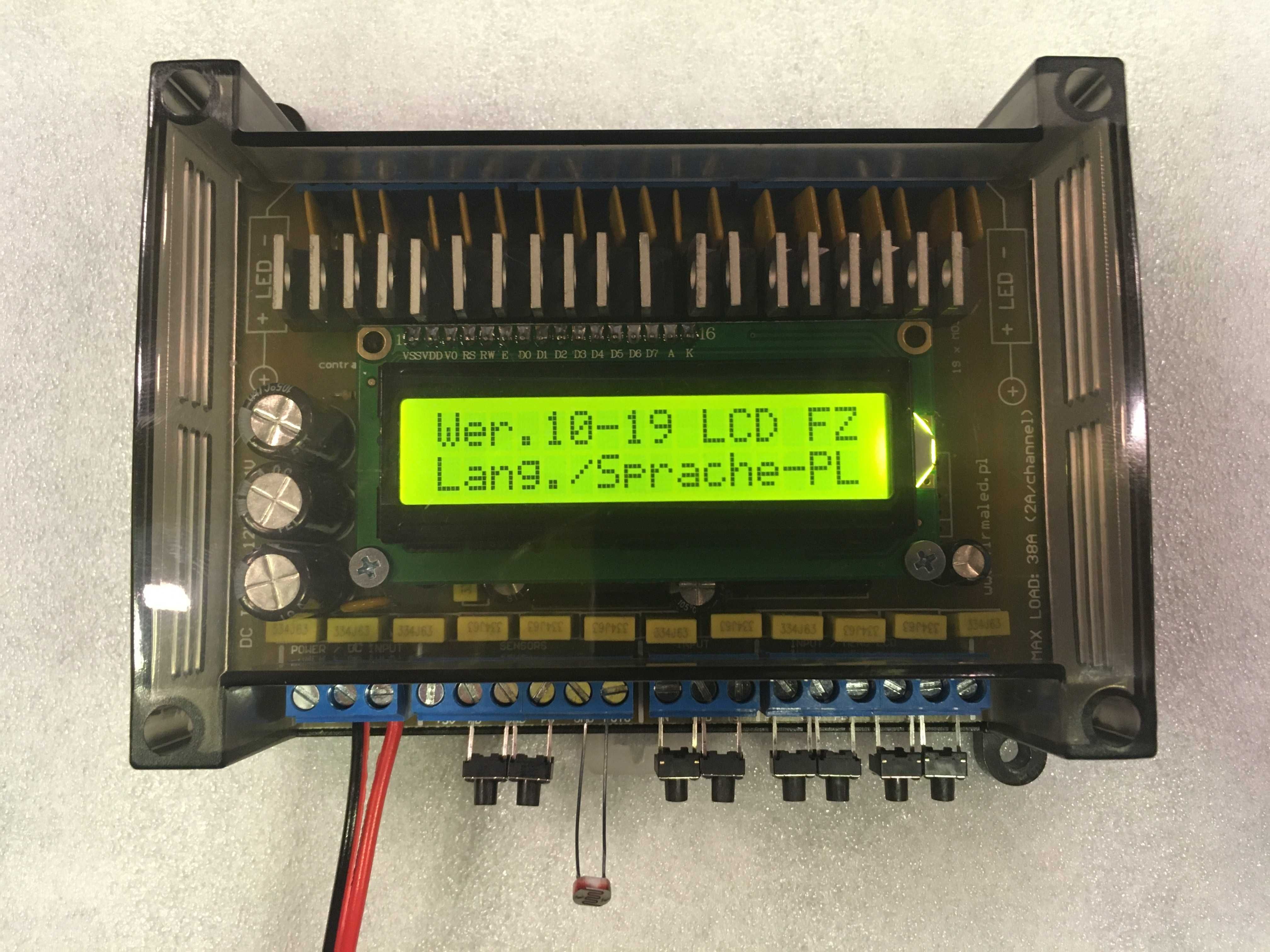 Sterowniki schodowy LED 10-19k LCD FZ + czujki Sharp + maskownice