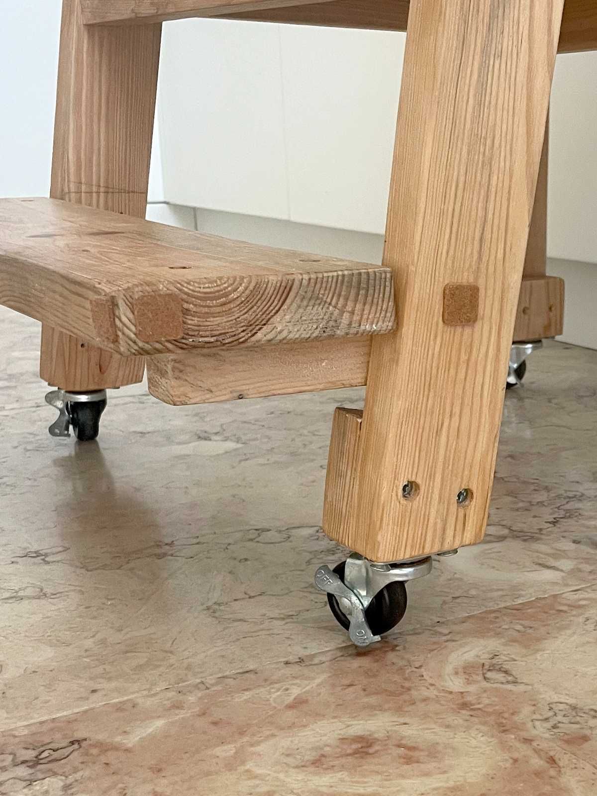 Torre de Aprendizagem - tipo Montessori - criança, bebé - com rodas