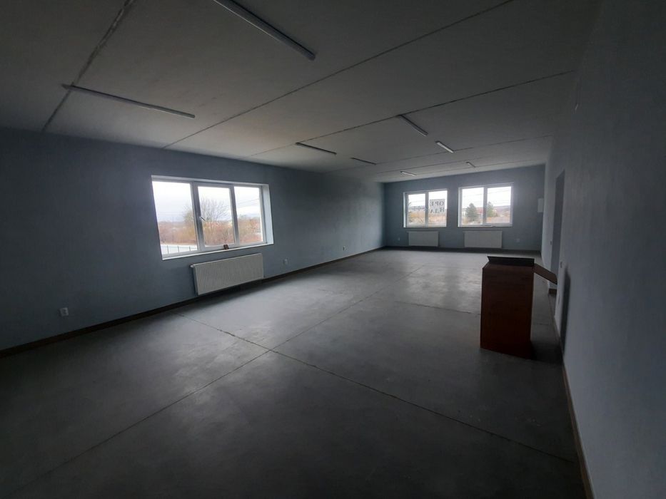 Приміщення Приміщеня для магазину або офісу в Пустомитах