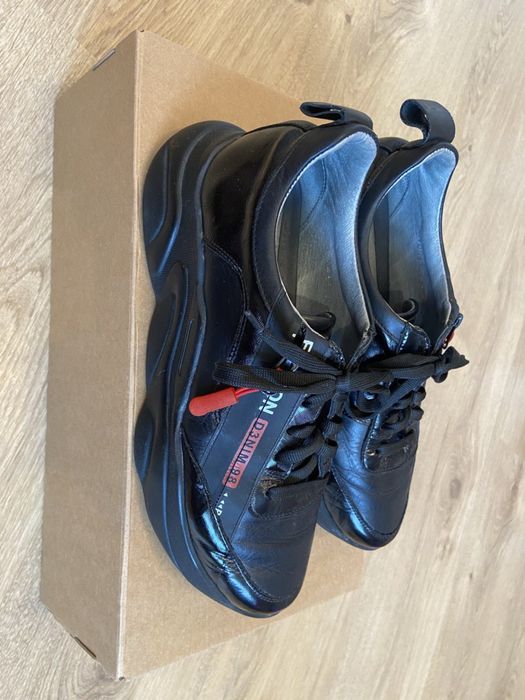 Кросівки, натуральна шкіра, вир-во Украіна