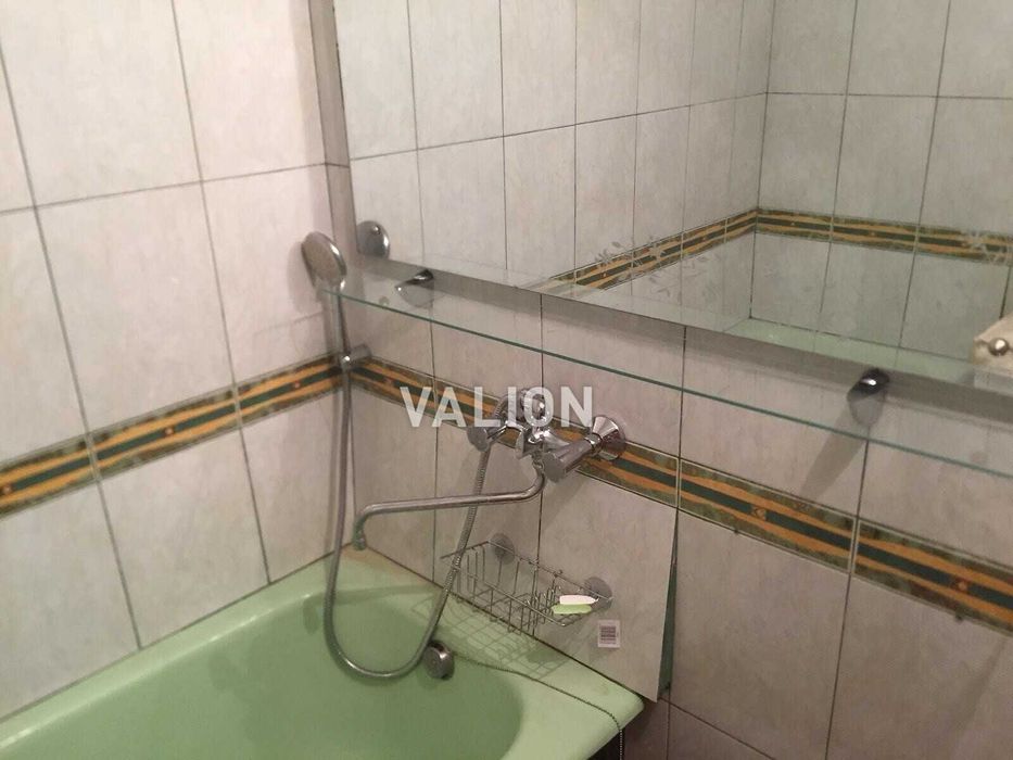 Продаж 2-кімн. квартири євроремонт, вул. Ревуцького, метро Харківська