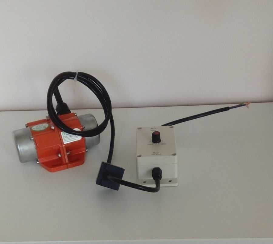 silnik wibracyjny 220V 30W z regulatorem