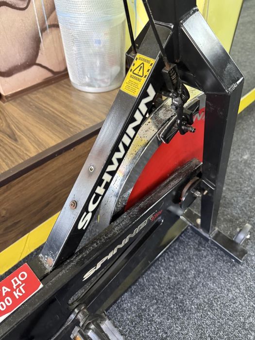 Вертикальный спин-байк Schwinn IC Elite™, велотренажёр