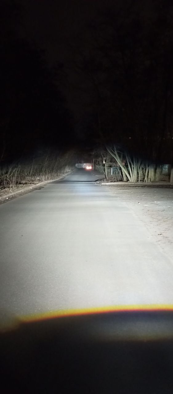 Bi led Amateru лінзи 3.0 світять на рівні лазера