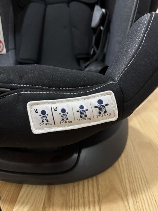 Автокресло Chicco Unico plus Black&Gray