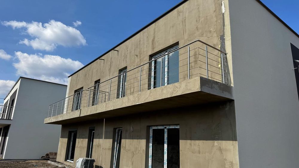 Balustrady nierdzewne podjazdy dla osób niepełnosprawnych