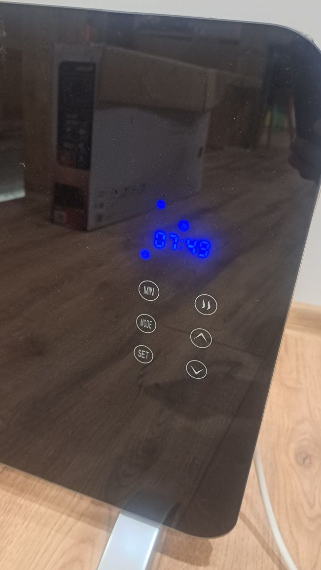 Grzejnik panelowy  szklany 1500W