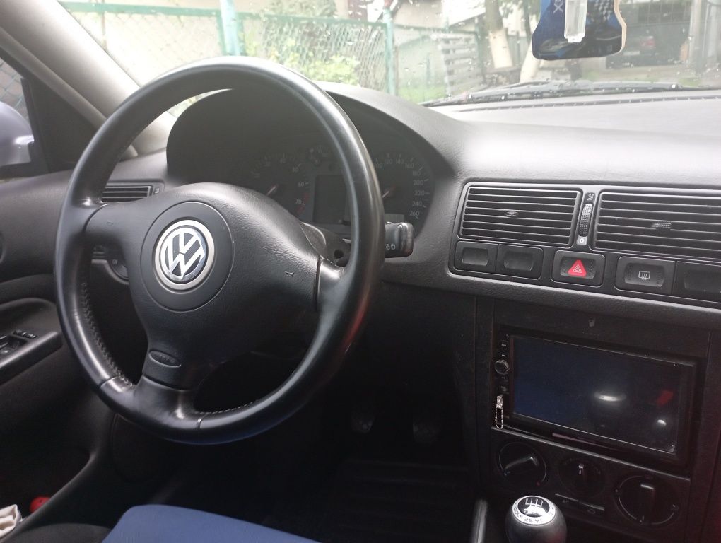 Volkswagen golf 4