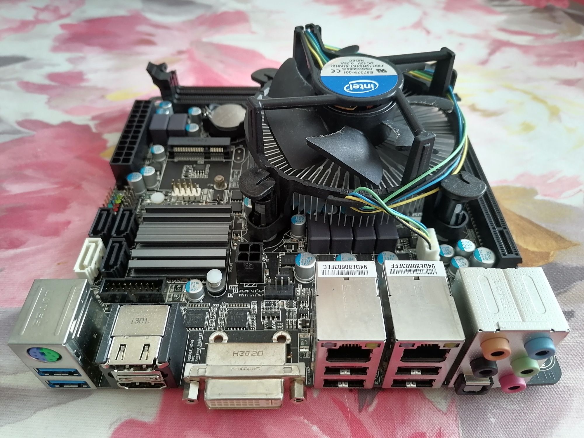 Płyta główna Gigabyte GA-B75N, Karta graficzna Asus GT640,Pam. RAM 4GB