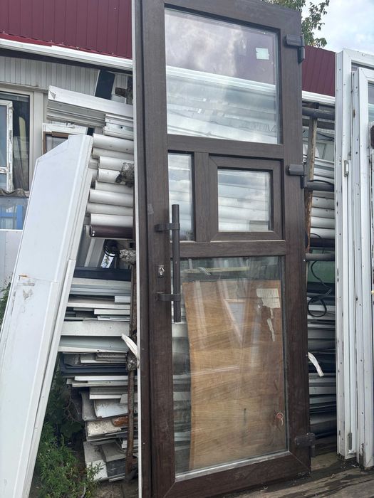 Дверь с окном откиднім металлопластиковая 2300\900 входная группа