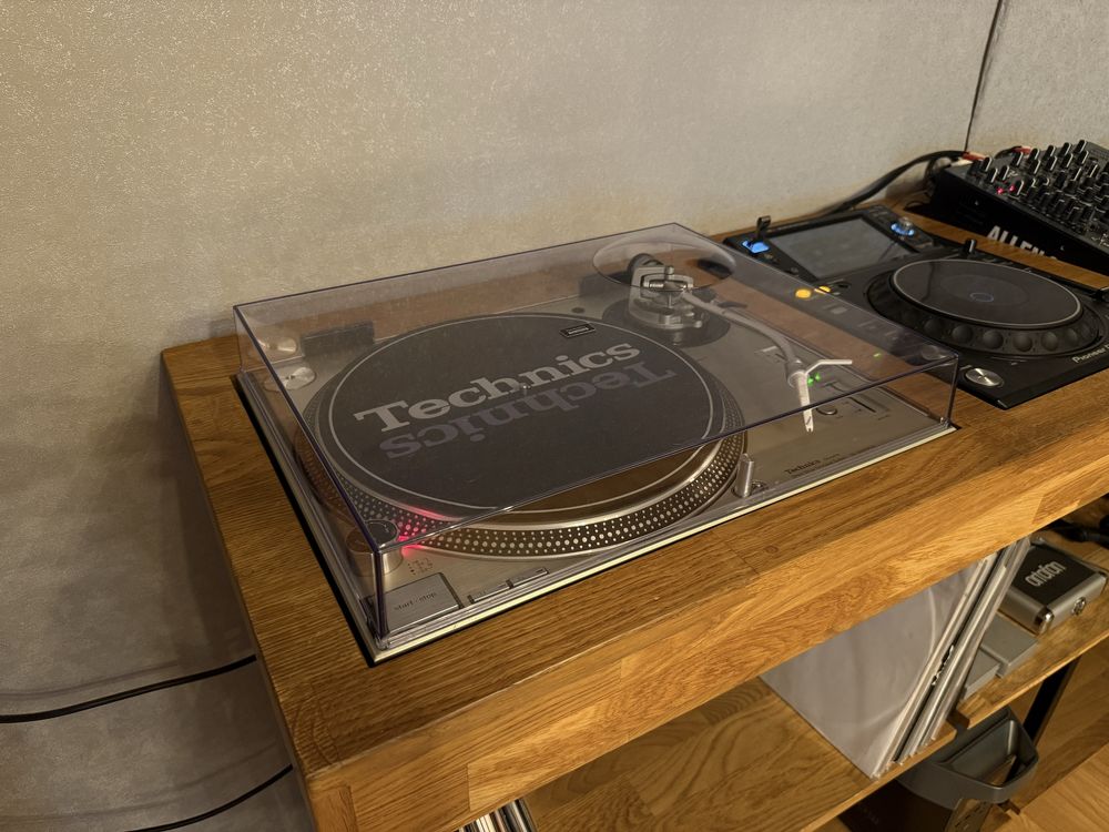 Вініловий програвач Technics SL-1200MK3D