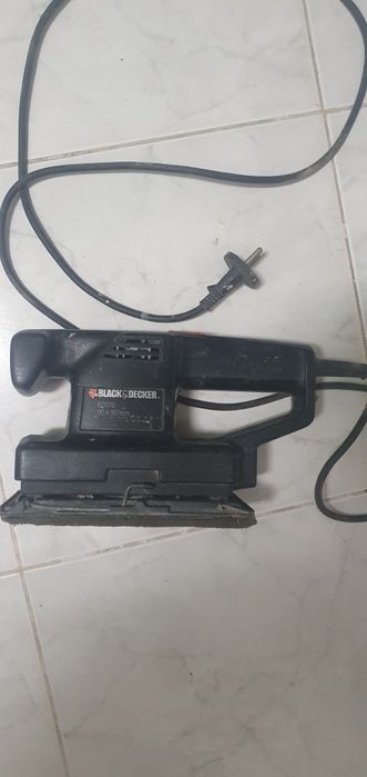 Lixadora Black &Dacker BD170-90x187mm