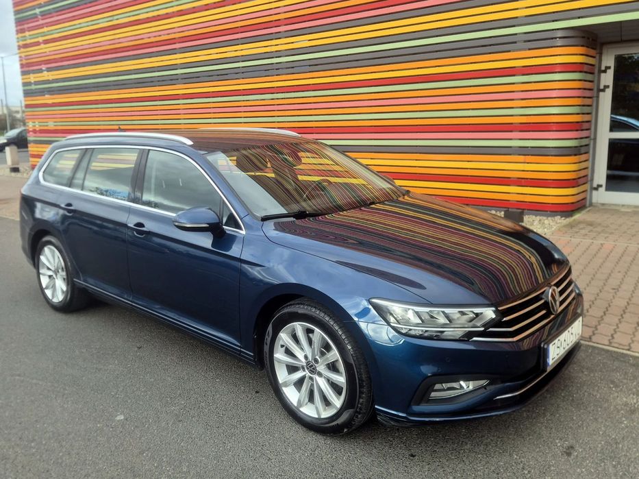 Volkswagen Passat Bezwypadkowy stan idealny wygląda jak nowy AMBIENTE