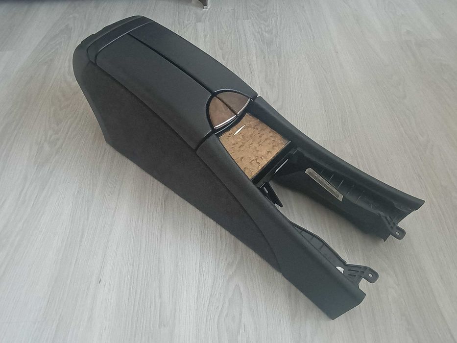 Podłokietnik Tunel Mercedez Bentz E klasa W211