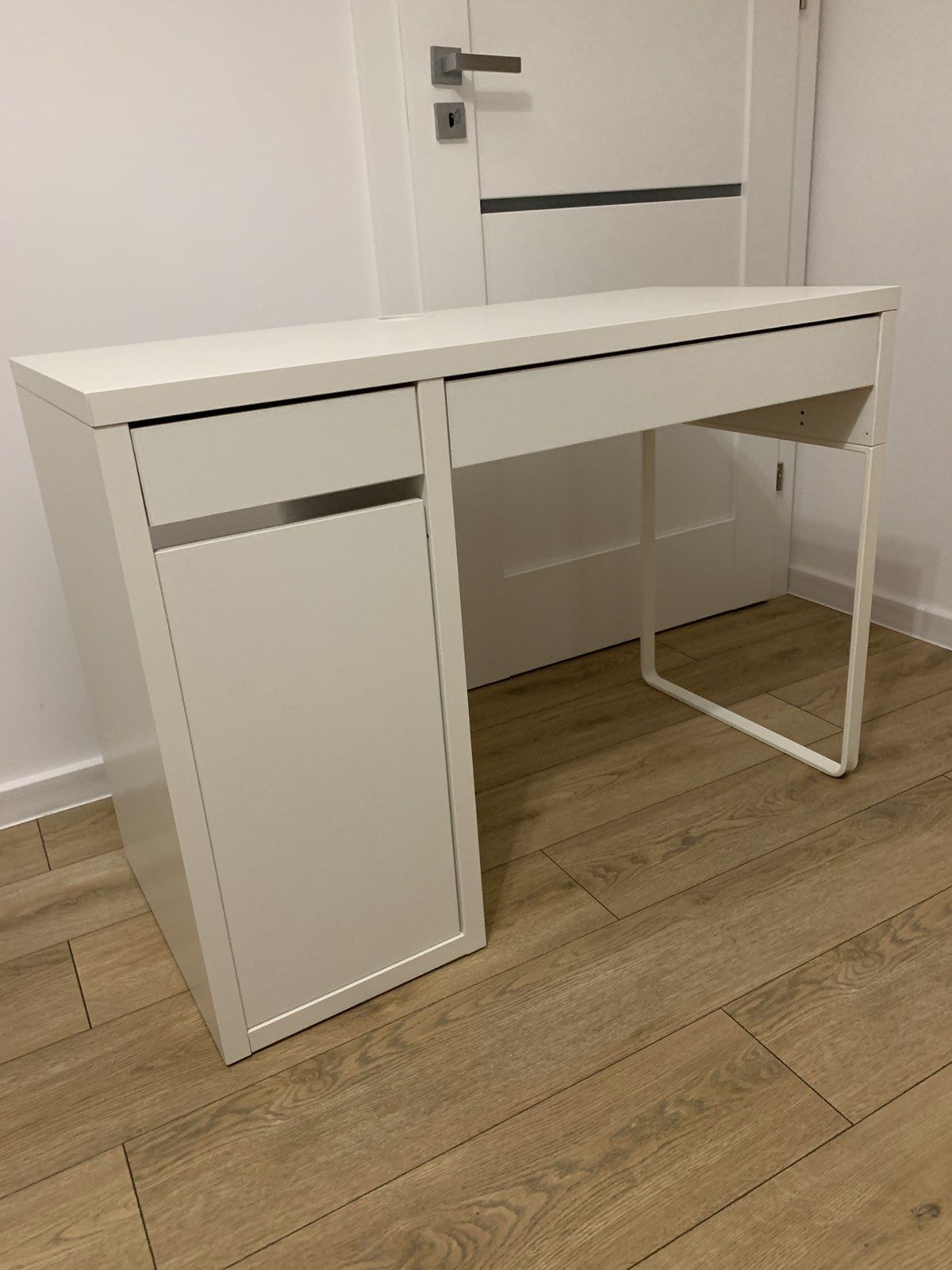 Biurko firmy IKEA