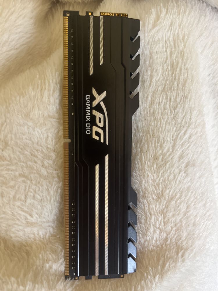 Pamięć ram XPG GAMMIX D10 jedna