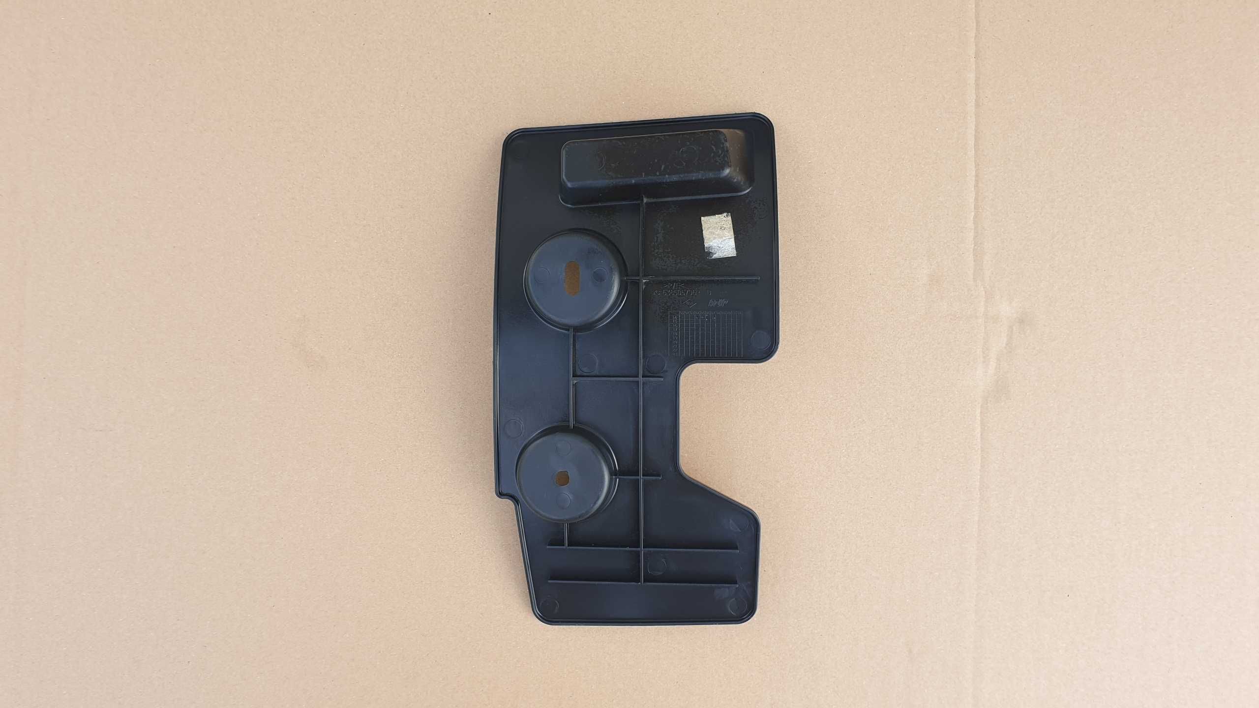 osłona nadkola prawy przód Twingo III 3 Smart W453
