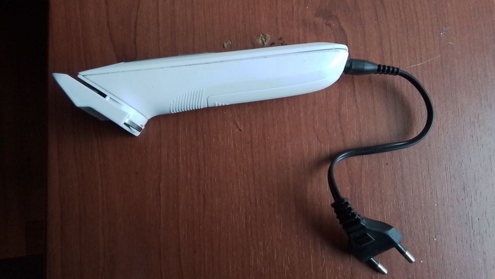 Триммер для стрижки бороды, усов бакенбардов ProGemei GM-683