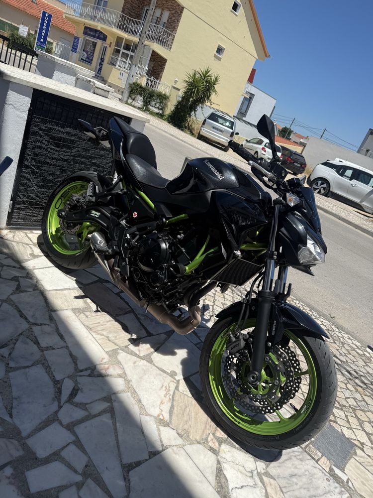 Mota Kawasaki Z650