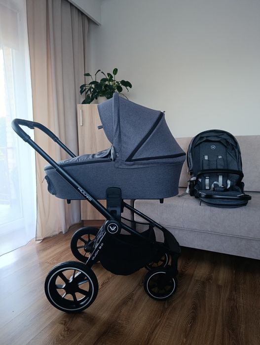 Wózek 2w1 gondola i spacerówka muuvo quick