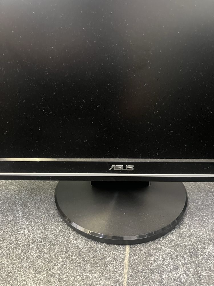 16 Monitores Asus