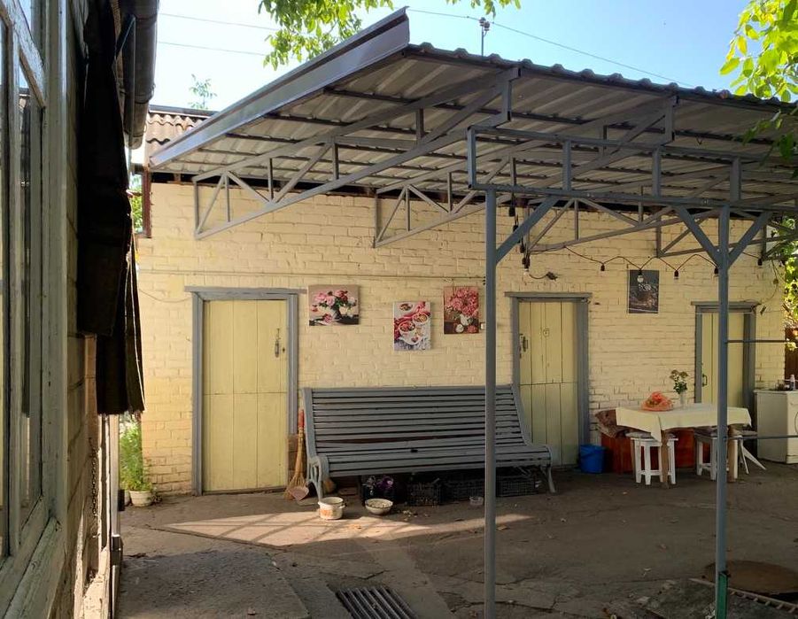 Продається дім у смт Балабине.